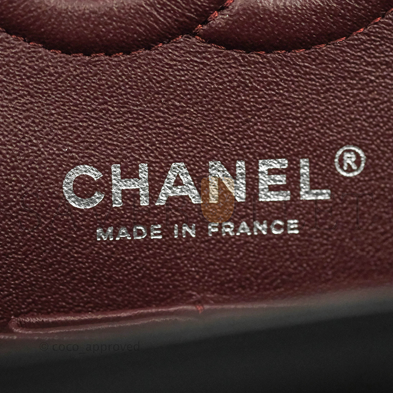 CHANEL SMALL CLASSIC FLAP BLACK LAMBSKIN (23*14*6cm)